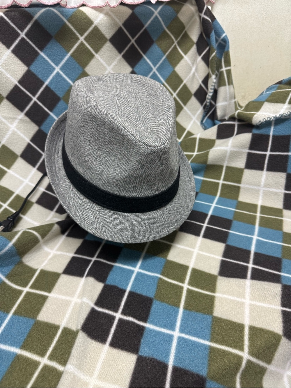 Men Hat - Picture 5 of 5